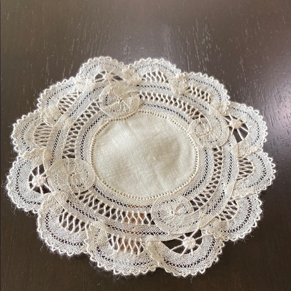 Gorgeous Ivory Belgian Lace Doily!